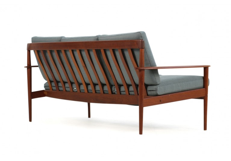50er Sofa, Grete Jalk für Poul Jeppesen, Model PJ 56/3, Neubezug, 60er Jahre